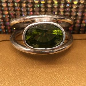 NWOT Sterling Silver Peridot Ring
